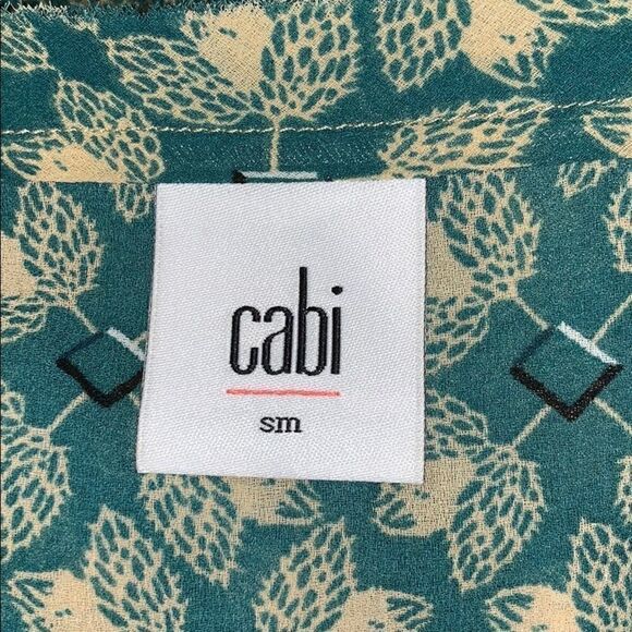 Cabi green and beige long sleeve top - Picture 2 of 7